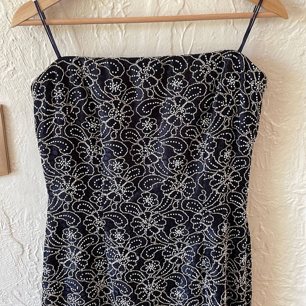 Carmen Marc Valvo Strapless Beaded Lace Evening Gown Navy White Floral Size 6